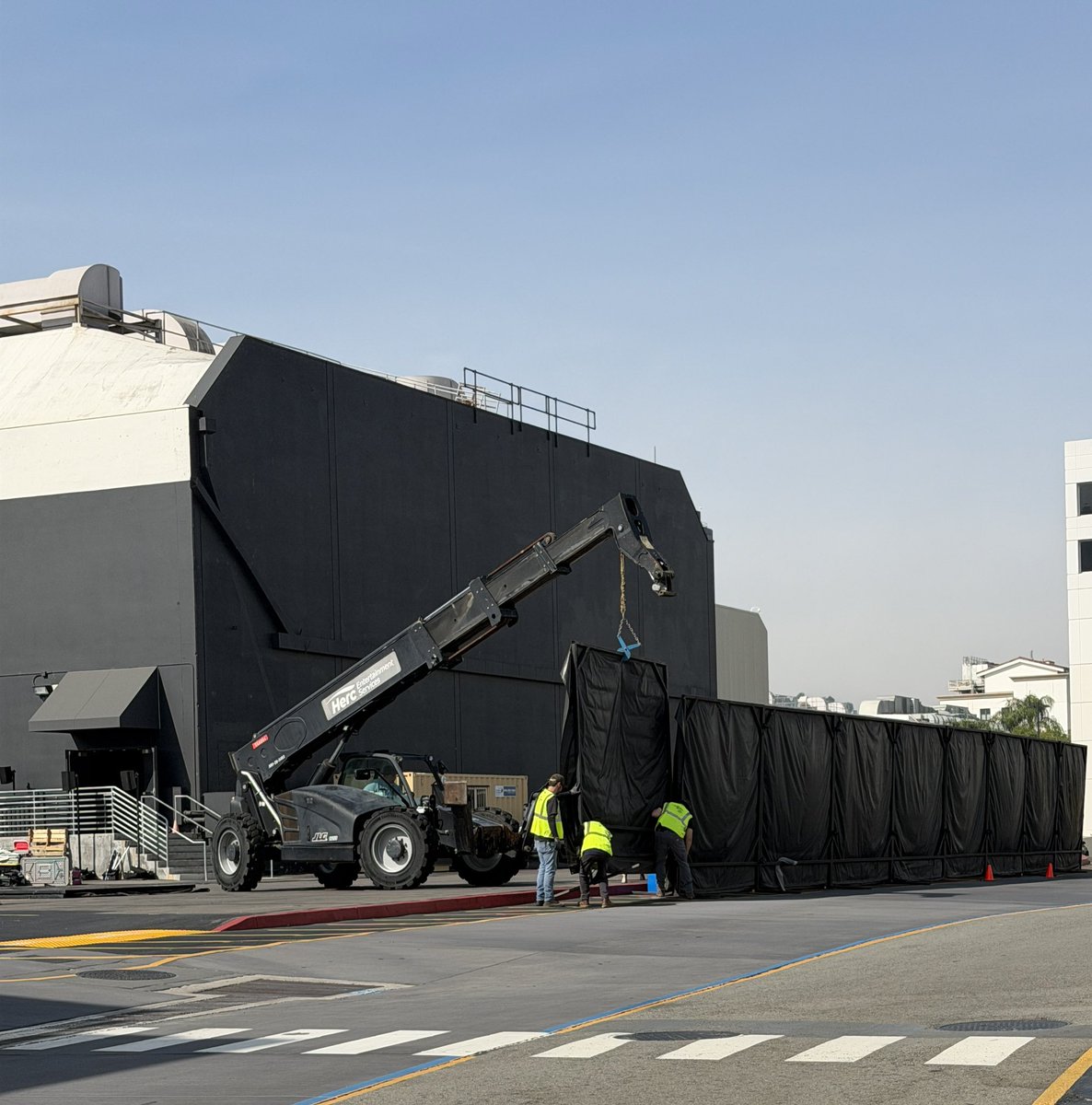 SoCalirific tweet media