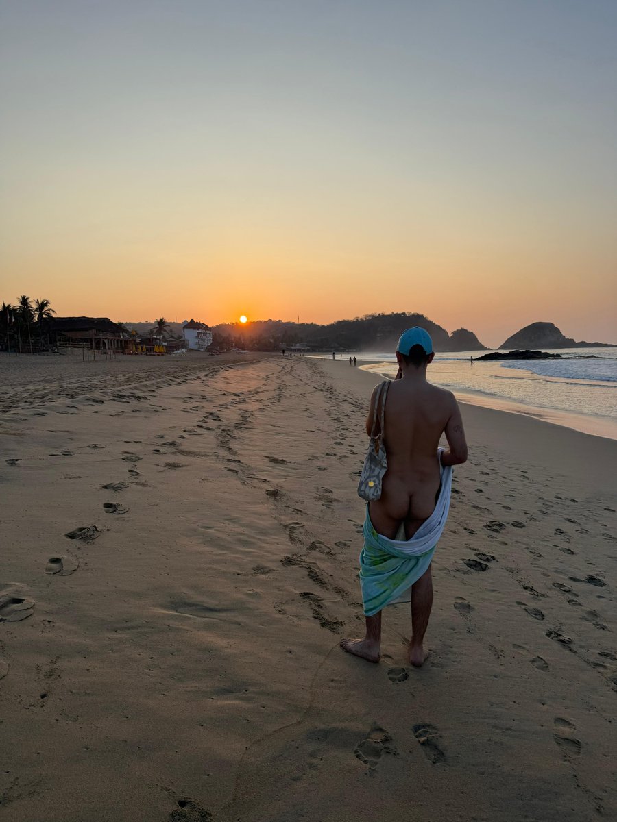 Fun Fashion Friend tweet media