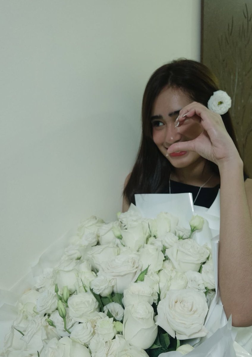 gel 🌻 tweet media