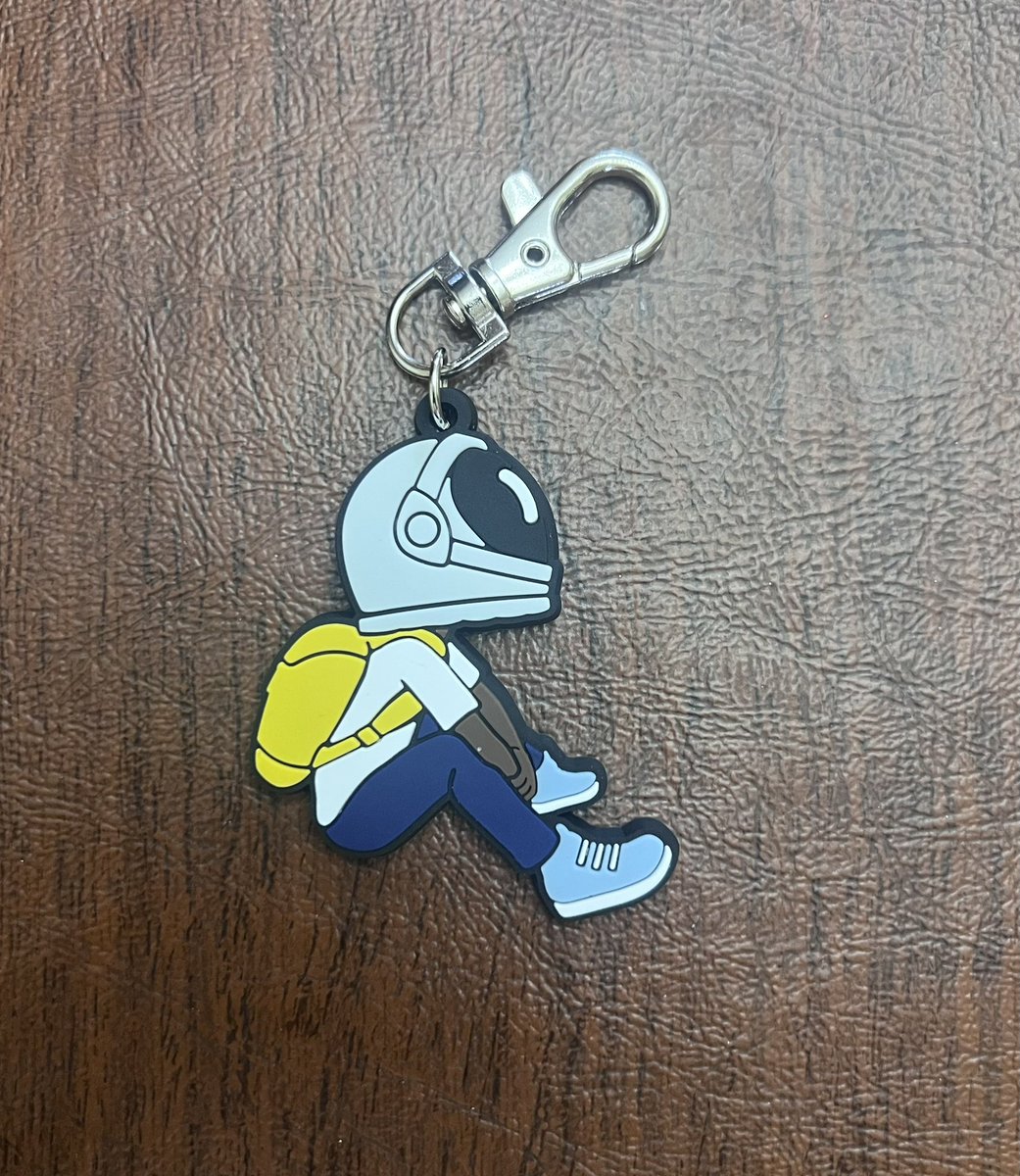 𝕄𝕪 ℕ𝕒𝕞𝕖 𝕀𝕤...𝔾𝕝𝕚𝕥𝕔𝕙 tweet media