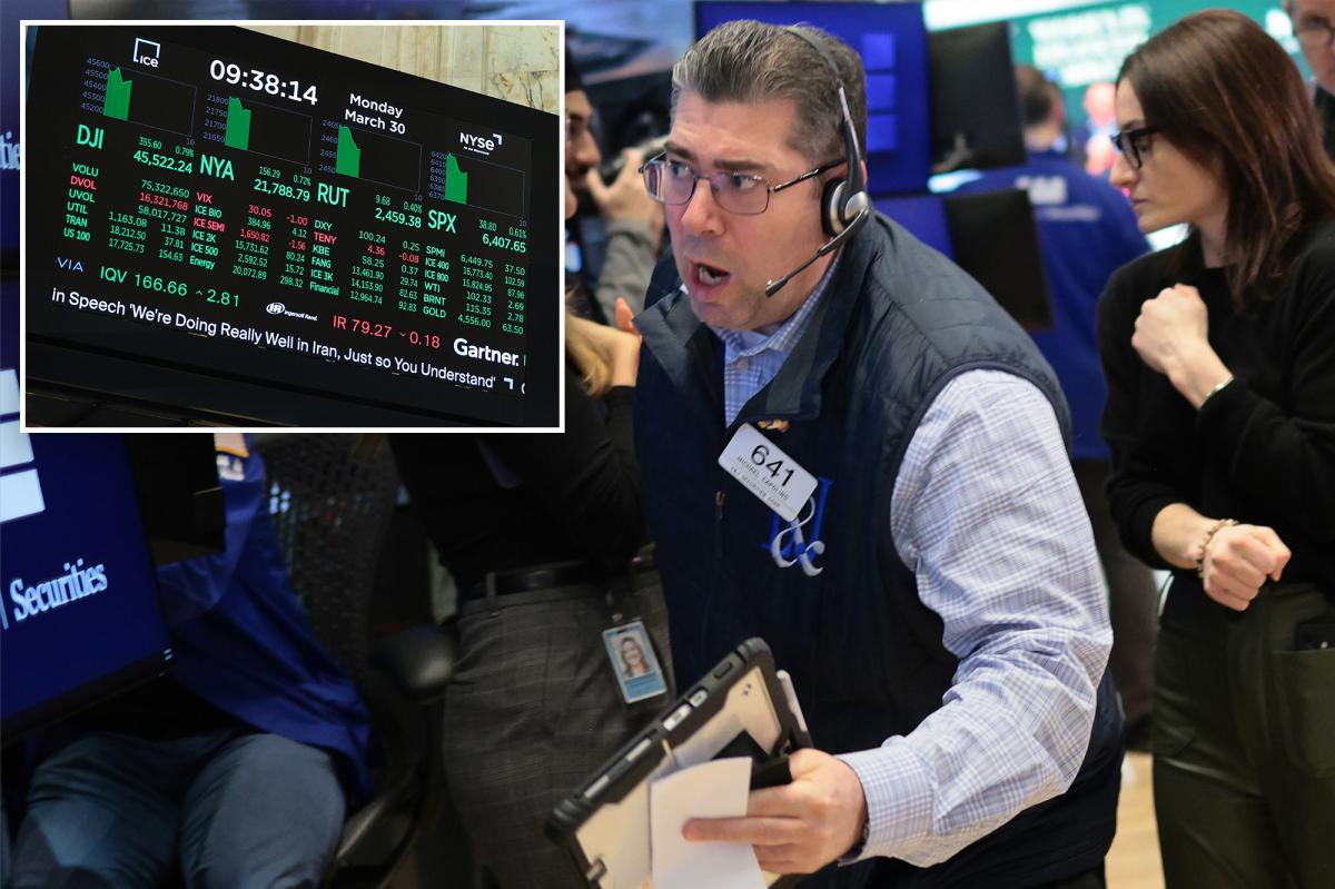 Dow jumps 200 points, Brent crude oil sees wild swings as it heads for record monthly surge trib.al/Xdhm0sX