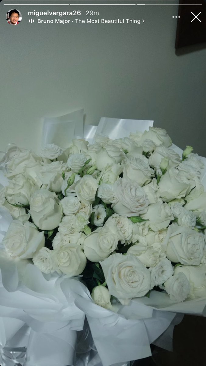 ellie ⋆｡‧˚ʚ🍓ɞ˚‧｡⋆ tweet media