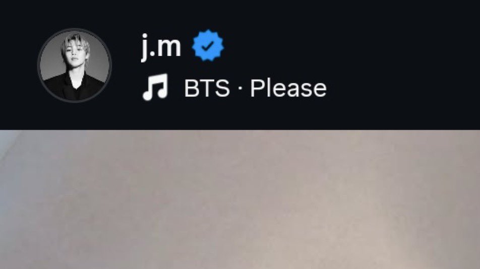 Namjoon’s Overalls ⊙⊝⊜ (are mostly IA) tweet media