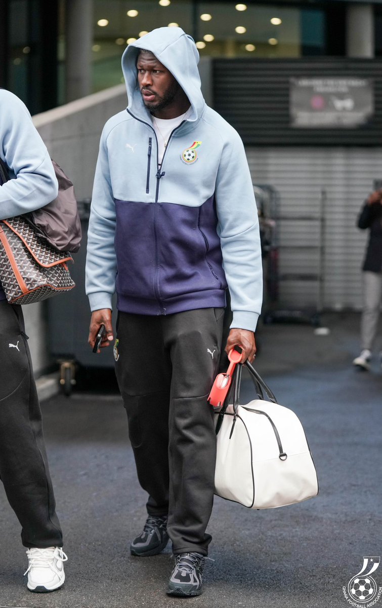 GhanaBlackstars's tweet image. 👋🏾 Off to the stadium! 🏟️

🇩🇪 Germany 🆚 Ghana 🇬🇭

#BlackStars | #GERGHA