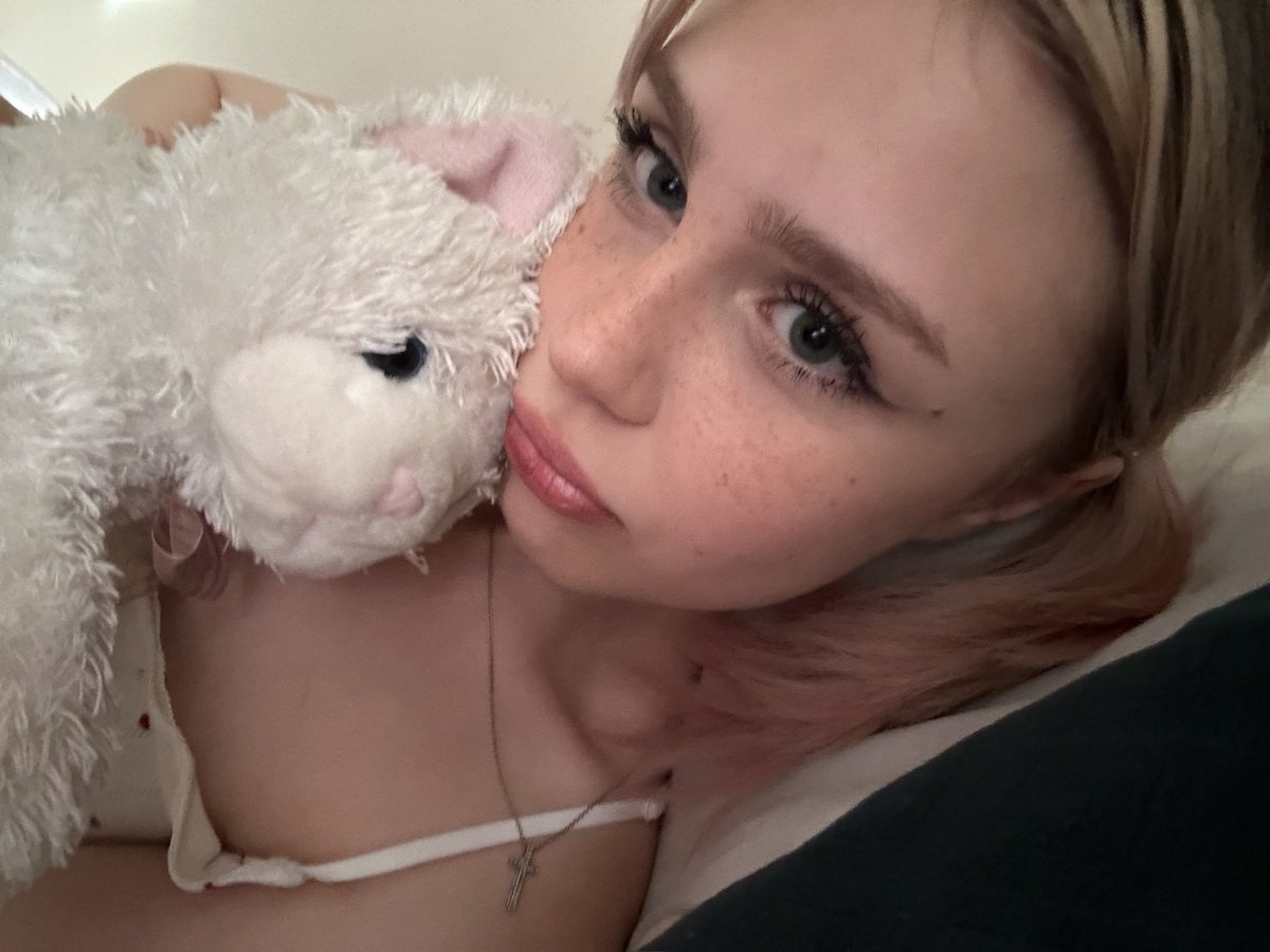 -🐾🧁fluttershy tweet media