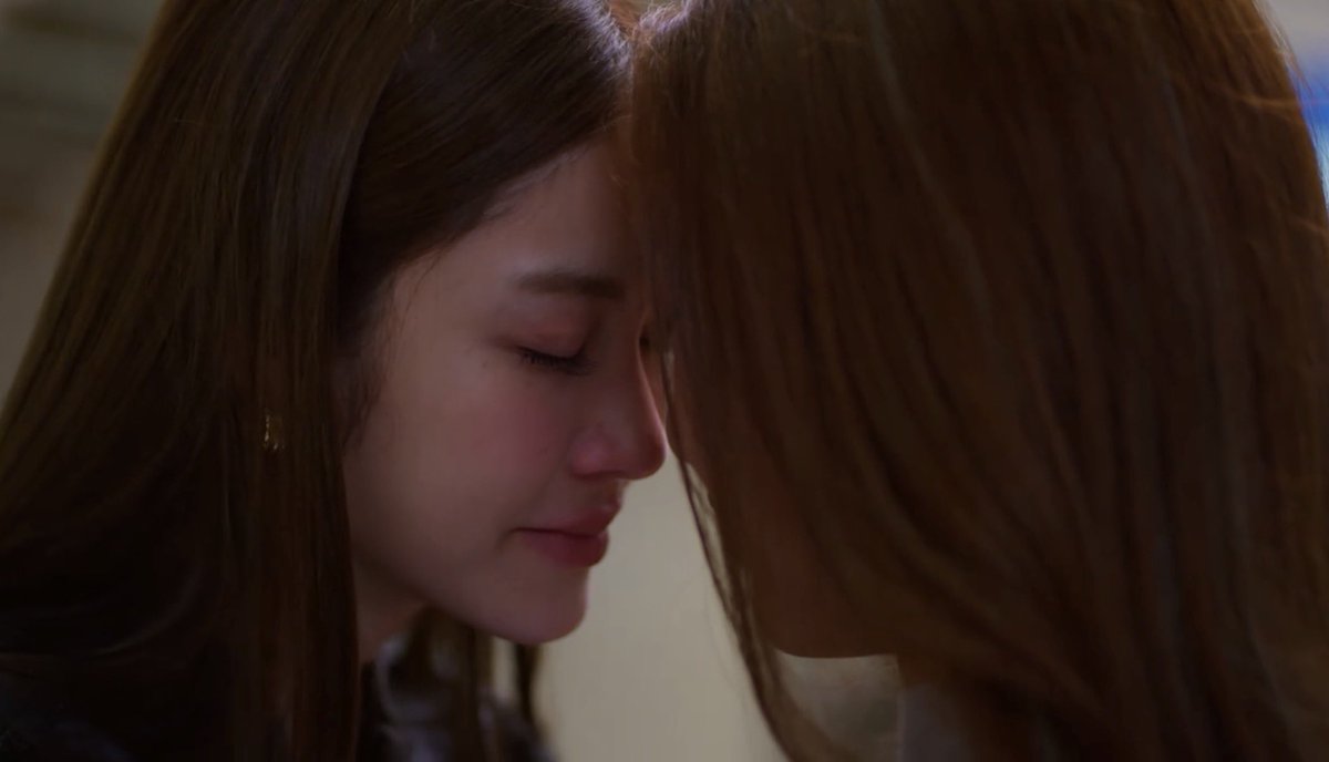 flower 🪷 tweet media