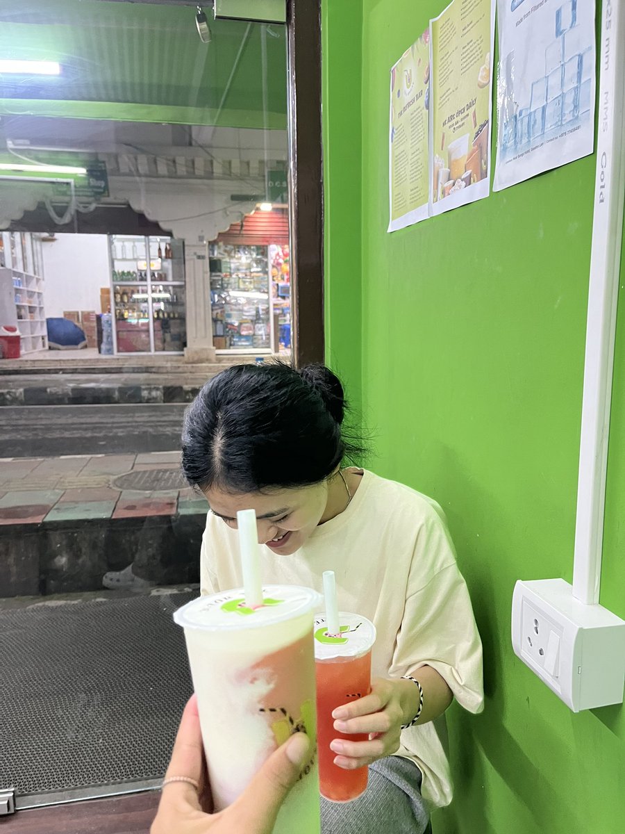 zaamthebookishpotato tweet media