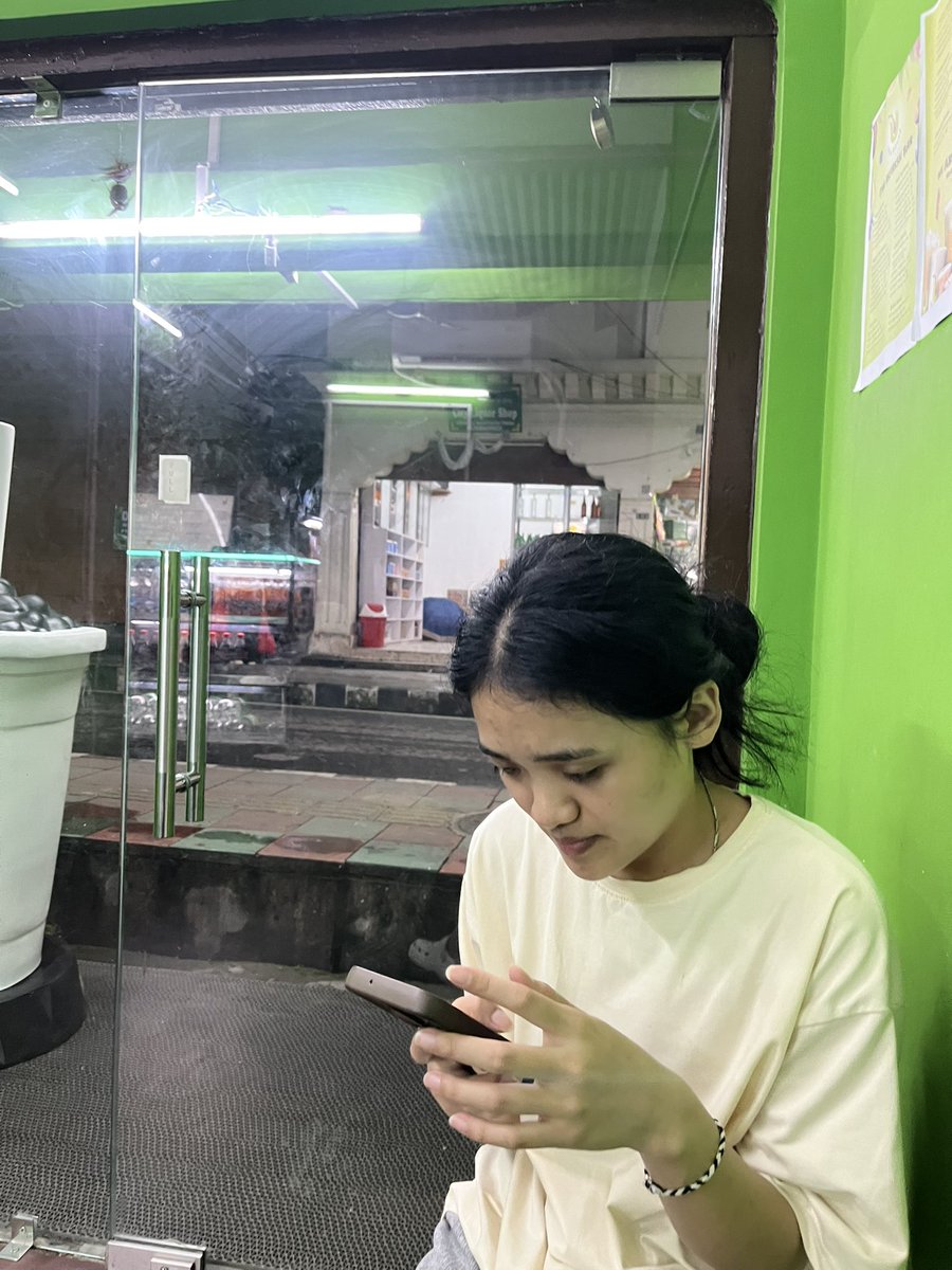 zaamthebookishpotato tweet media