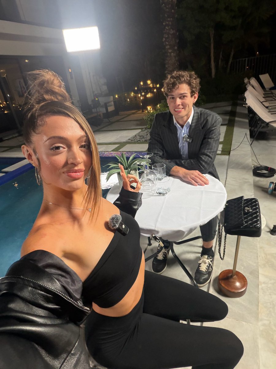 Victoria Rose tweet media