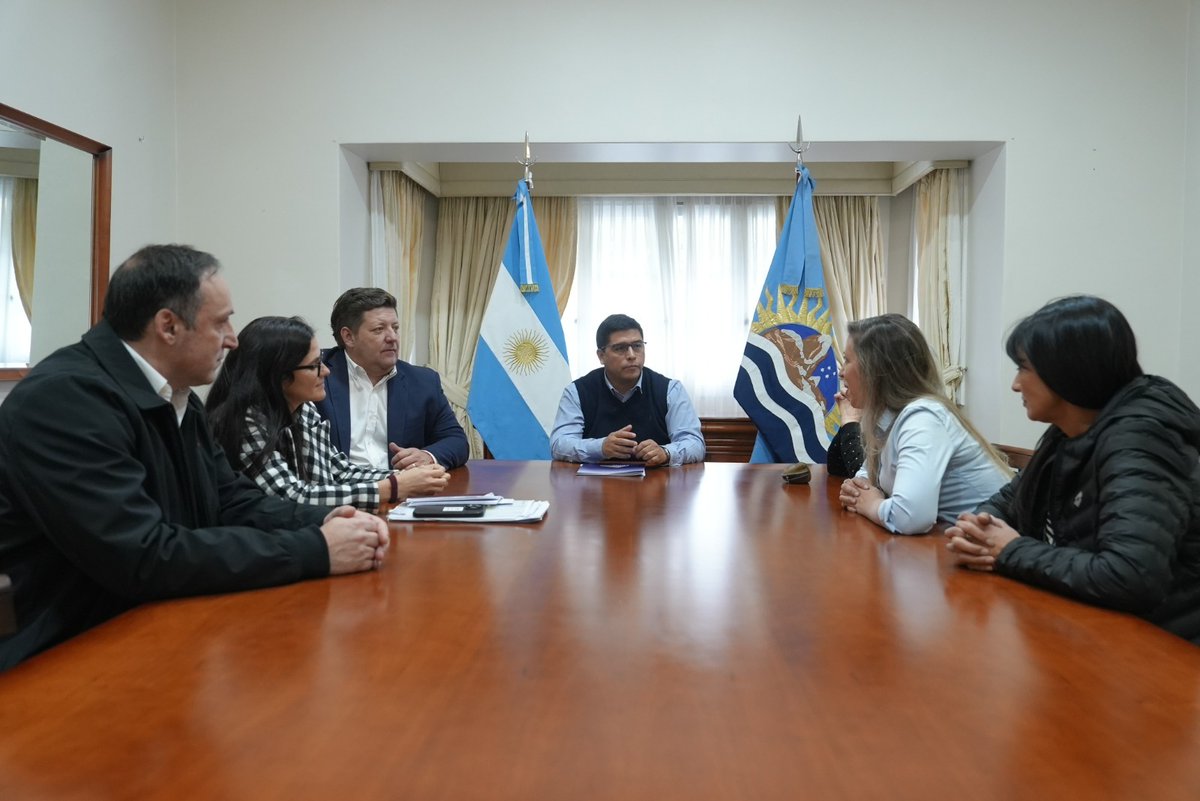 Fomicruz se tweet media