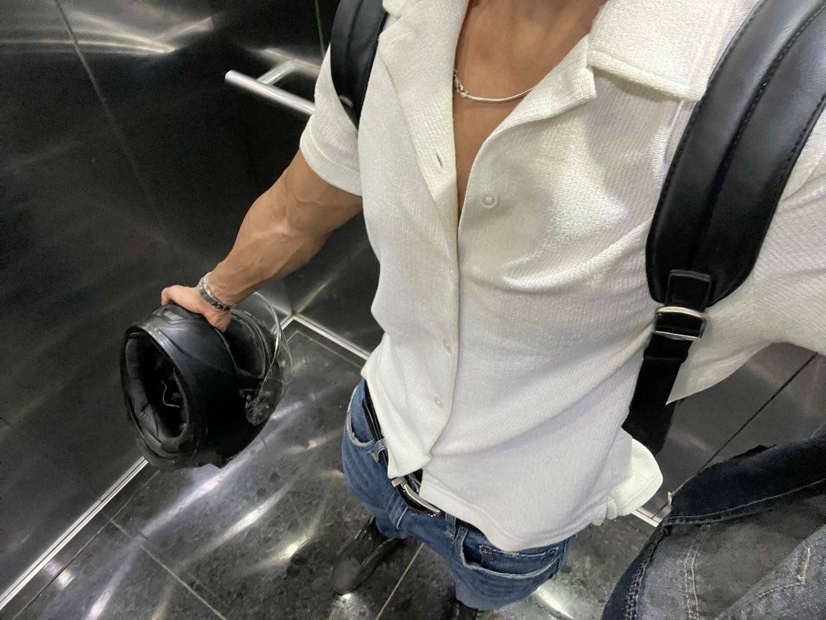 Base umum bisa follow @cornerfess tweet media