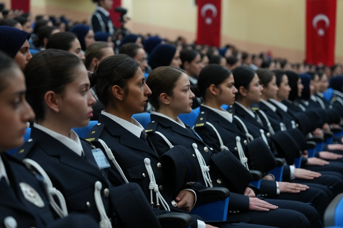 Polis Akademisi tweet media