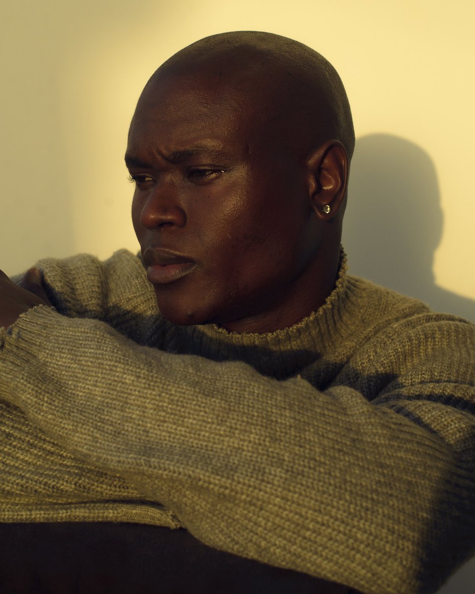 D' BALD hilary tweet media