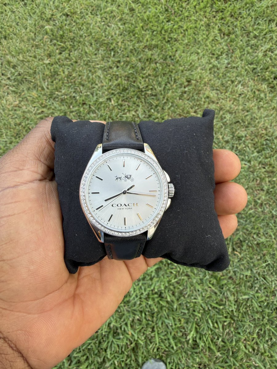 god_swayy's tweet photo. LADIES😍😍
COACH TRISTEN BLACK LEATHER WATCH
🚨¢2700
☎️0242375533 https://t.co/3dnBUAgRGw