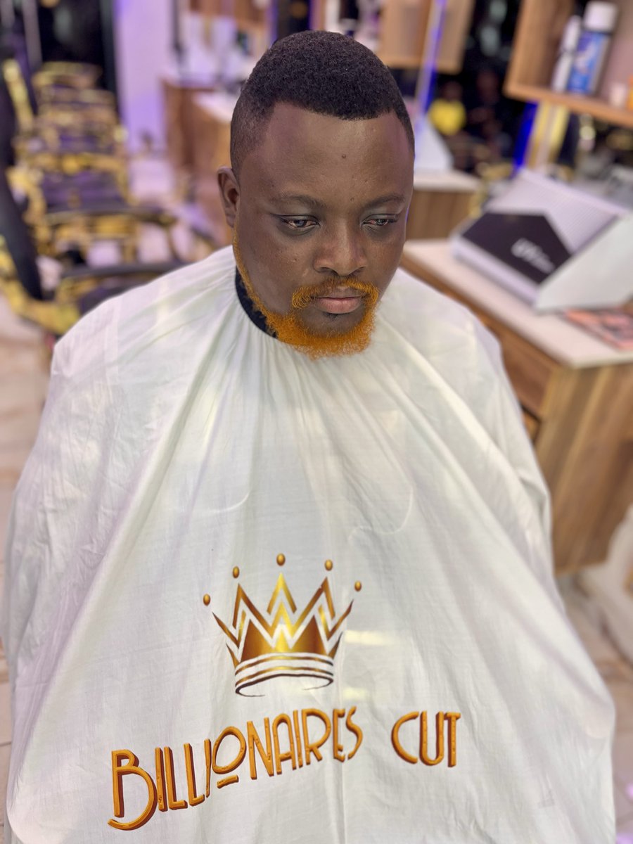 BillionaireCut's tweet image. Billionaire’s Cut: where even your beard gets the VIP treatment.😊🔥✂️👌🏽

Who’s next to switch it up? Book your appointment now!📲 ⬇️

Call/WhatsApp us +233544191868 for a swift response.

Follow, Like, Comment and Share.❤️

#billionairescut  #stayclean  #cleanfade #GingerBeard