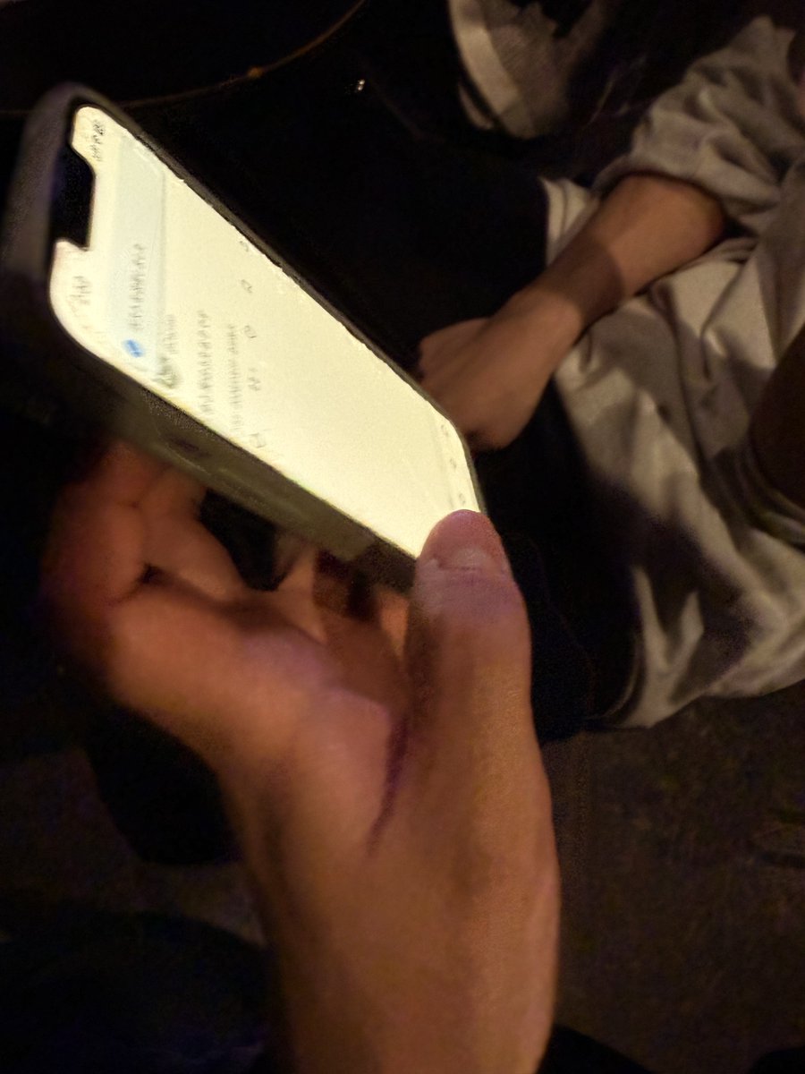 やじろん tweet media