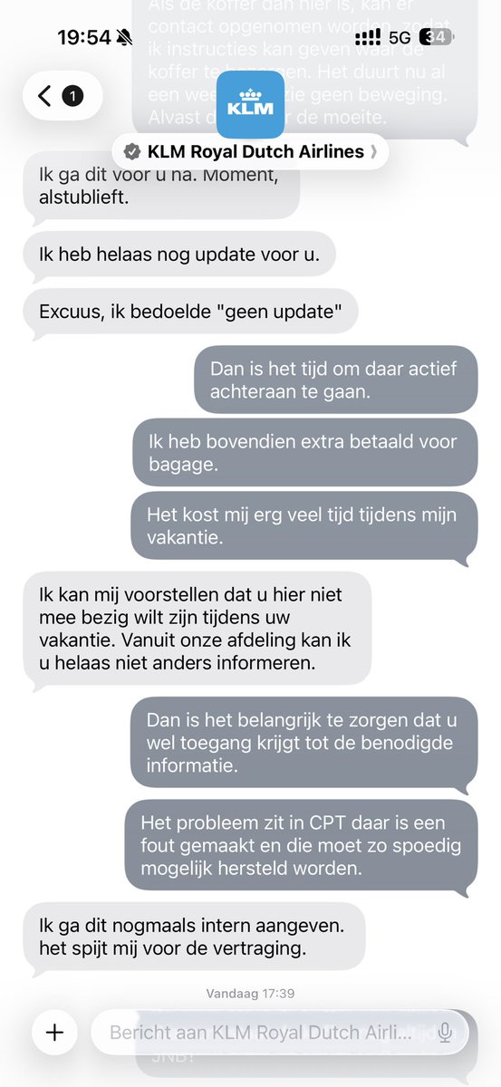 StraffeW's tweet photo. @se1186 Same here. Over a week now. Suitcase saw Bristol, CPT and went to JNB. Suitcase needs to be in CPT. NO sensible answer. Nobody helps. Only silly answers. #KLM @KLM @FD_Nieuws @telegraaf https://t.co/8bDRWmlHNL