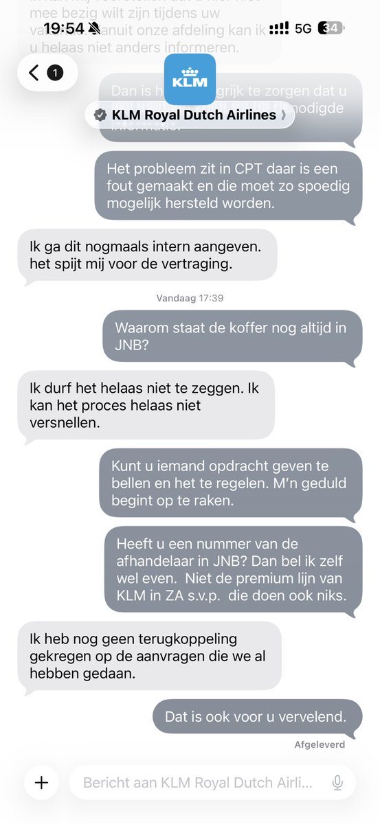 StraffeW's tweet photo. @se1186 Same here. Over a week now. Suitcase saw Bristol, CPT and went to JNB. Suitcase needs to be in CPT. NO sensible answer. Nobody helps. Only silly answers. #KLM @KLM @FD_Nieuws @telegraaf https://t.co/8bDRWmlHNL