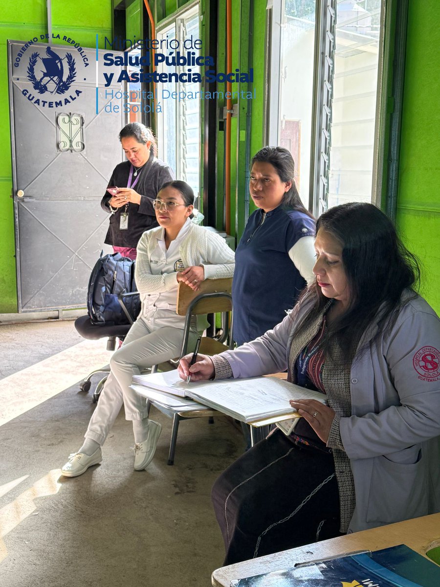 HospitalSolola's tweet photo. 📢 Fortaleciendo la atención en salud
Se llevó a cabo la socialización de protocolos y rutas de atención en casos de violencia sexual, dirigida a médicos especialistas, con el objetivo de brindar una atención integral, oportuna y humanizada a las víctimas.
#Salud #Compromiso https://t.co/TLDiqR042E