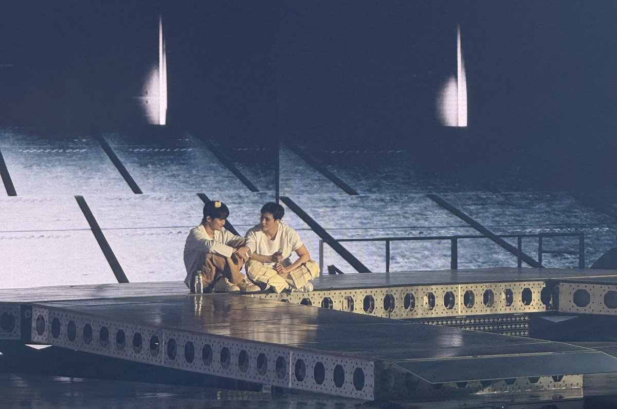 sam 💭 tweet media