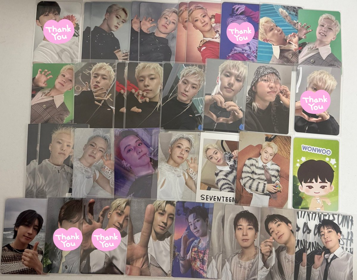 せりな tweet media