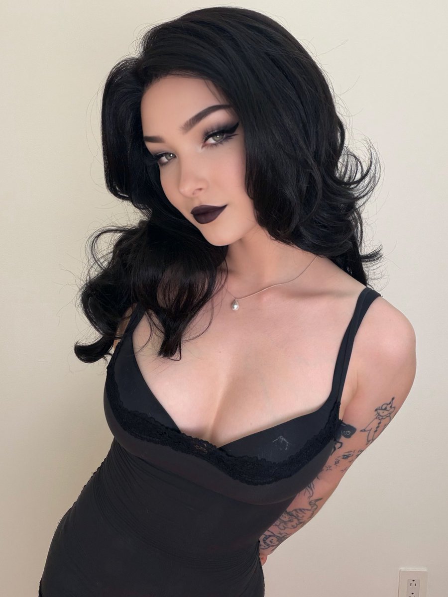 sneesnaw tweet media