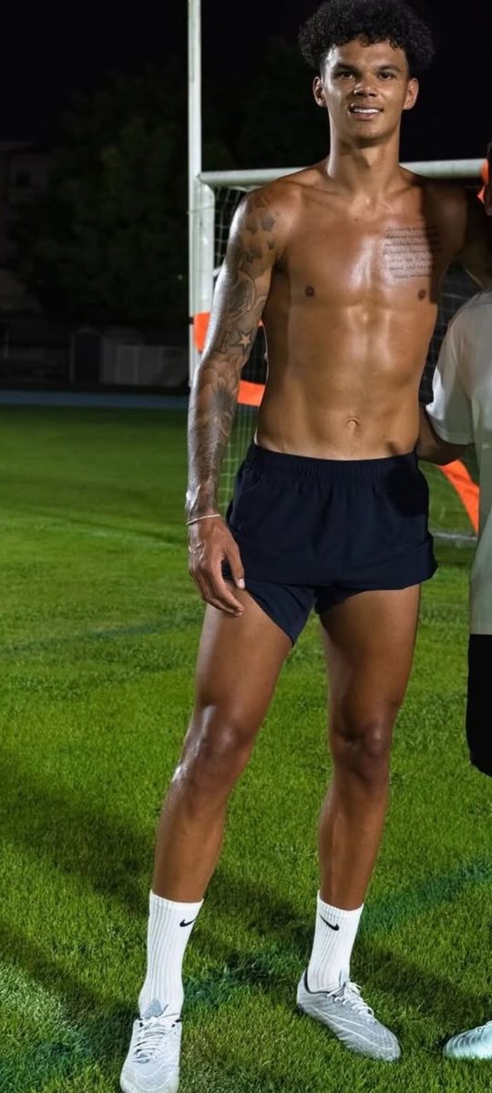 ᴛʜɪʀꜱᴛʙʏꜱᴇʙ tweet media