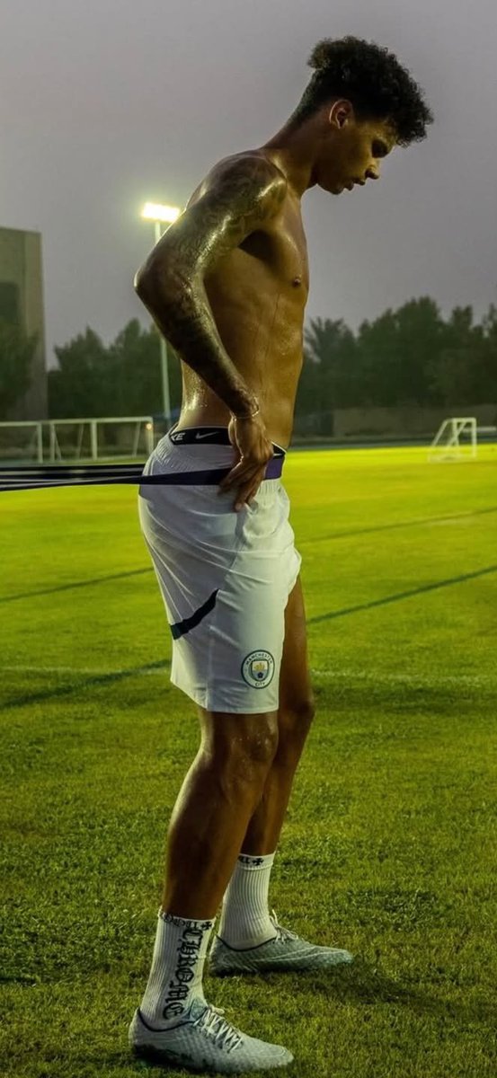 ᴛʜɪʀꜱᴛʙʏꜱᴇʙ tweet media