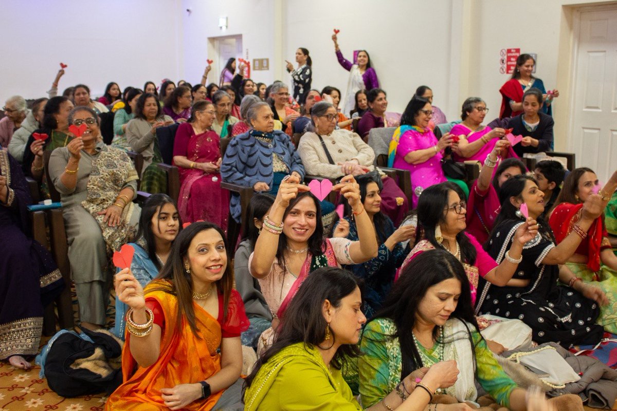 FriendsBAPSLtn's tweet photo. Celebrating #InternationalWomensDay at #BAPSLuton! ✨💜 
 
On Saturday 14 March, #women of all ages came together for an empowering celebration, embracing selfless growth through the act of giving to gain and uplifting our community to strengthen our bonds. 

#IWD2026 #GiveToGain https://t.co/uev5JYmH1q