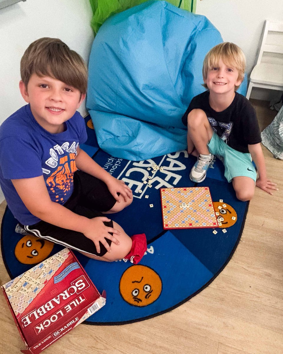 UnityDelray's tweet photo. 🪐✨ 1st grade celebrated the end of their Solar System unit with a Fun Friday. Students explored, played, and showed off what they learned. Their curiosity is truly out of this world! 💛🐎
#UnitySchoolFL #SolarSystem #FirstGradeFun #CommUNITY https://t.co/qXgWGtNfH9