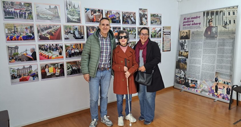 iespuerto's tweet photo. Los pasados días 27 y 28 de marzo nuestros compañeros María Rodríguez y Antonio Bellido participaron en la mesa redonda “Memoria Histórica : experiencias educativas” en Arucas. Ha sido una experiencia enriquecedora. ¡Gracias por la invitación! https://t.co/PWFSTirC6E