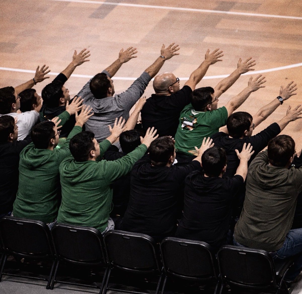 empeiros tweet media