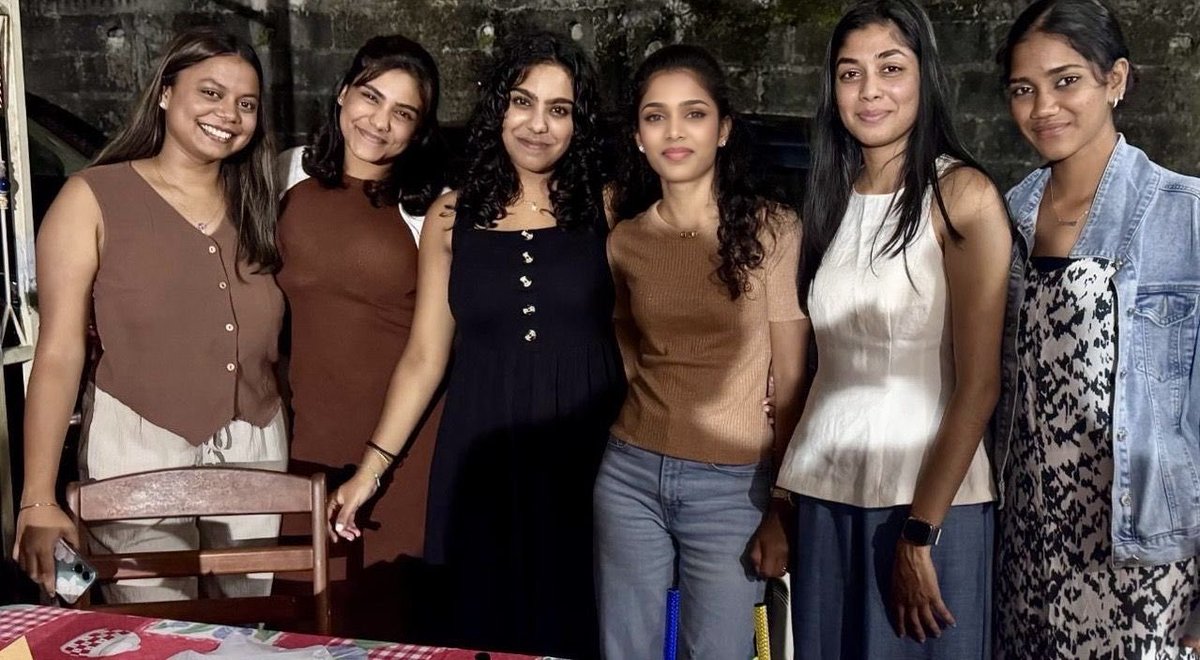Noone070391's tweet photo. #mybirthday
#mylovelynieces 🤗🤗 https://t.co/oLjJK8gl0U