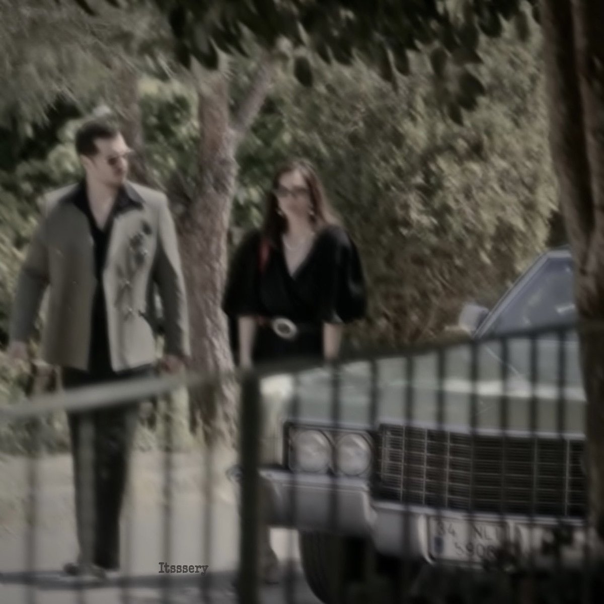 somebody tweet media