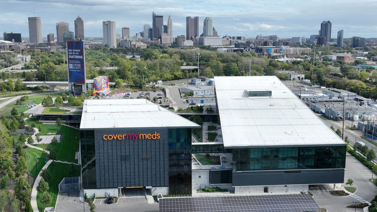 layoffhub tweet media