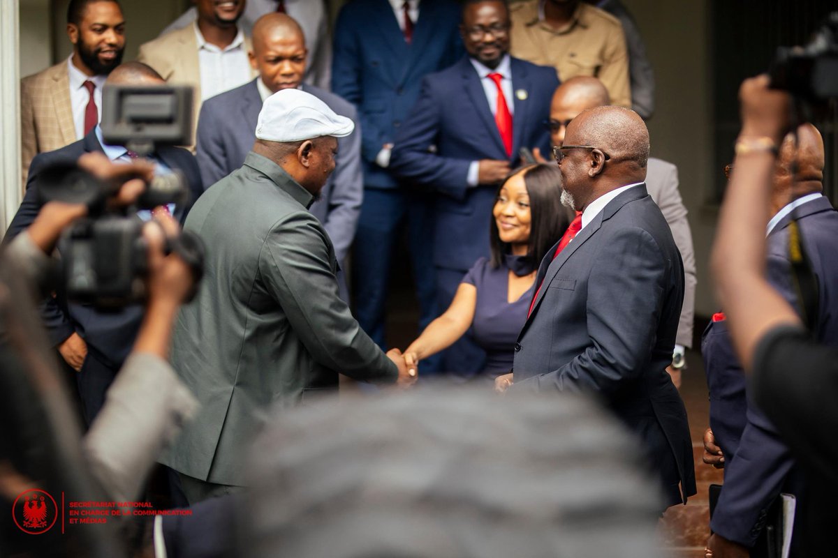 Lundi 30 mars 2026

Visite de l'honorable <a href="/kabund_jmkkrock/">Jean Marc KABUND-A-KABUND</a> au siège du <a href="/LGD_RDC/">LGD</a> pour un échange sur les enjeux politiques de l'heure avec <a href="/tshiamanyiku/">Tshiamala Franklin</a> .