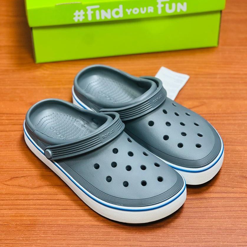Dinero Crocs 🚚 tweet media