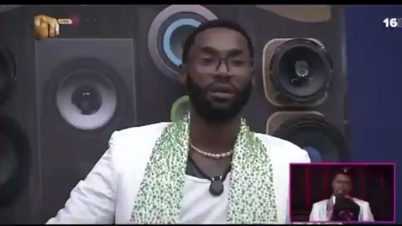 NO ONE IS SAFE 🇿🇦 tweet media