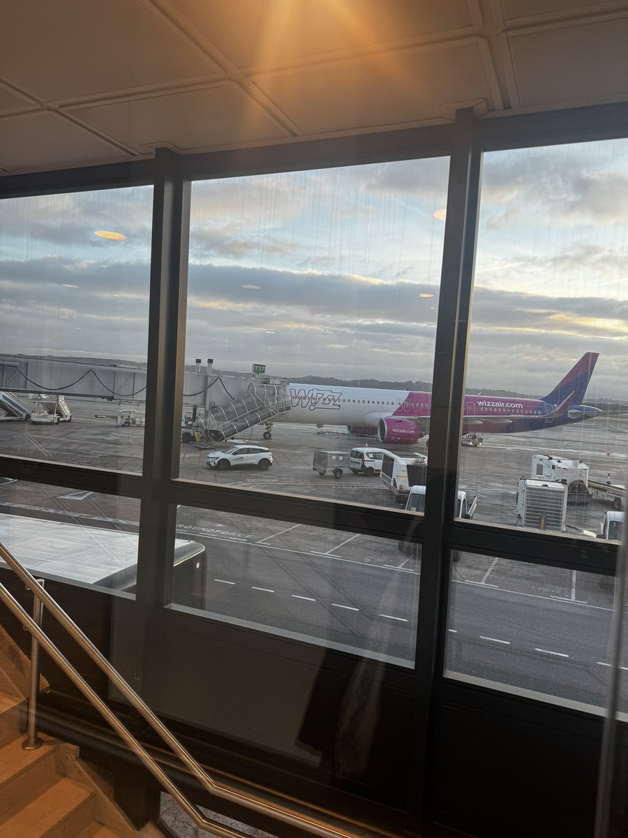 يوسف tweet media