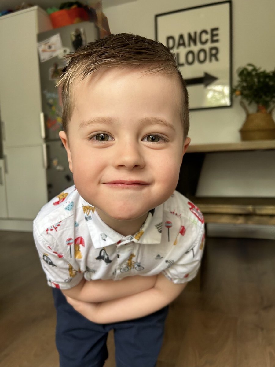 Ellie Lexie tweet media