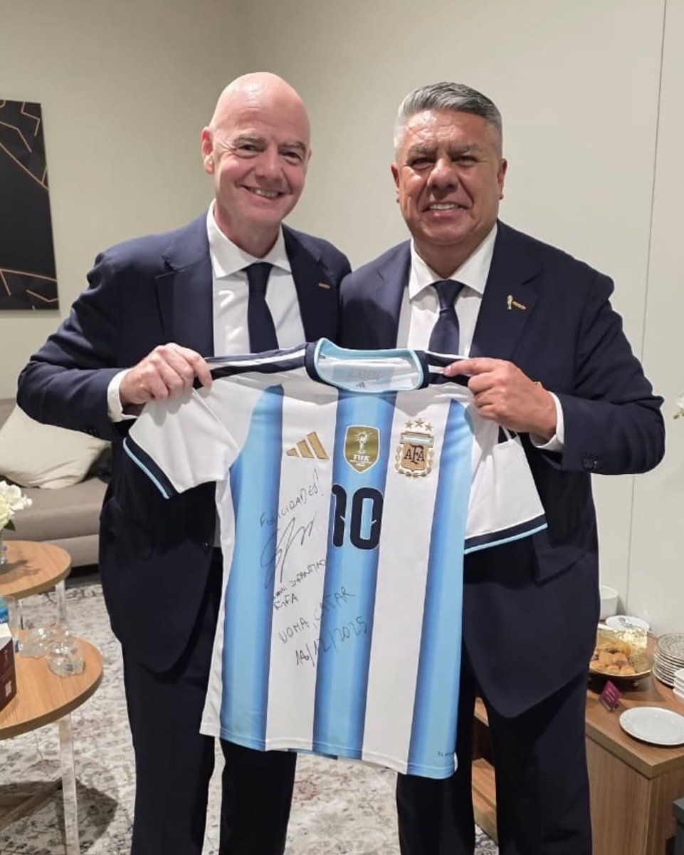 La Perla tweet media