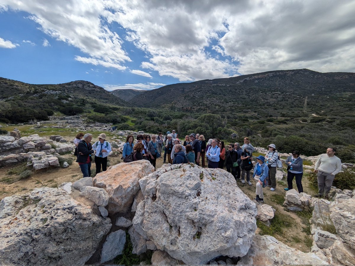 SEEC_nacional's tweet photo. Tercer día del viaje a Creta de la Sociedad Española de Estudios Clásicos   Hoy hemos visitado Lato, Panayía Kera de Kritsá, Gurniá y Ierápetra. https://t.co/T6Js6feSwM