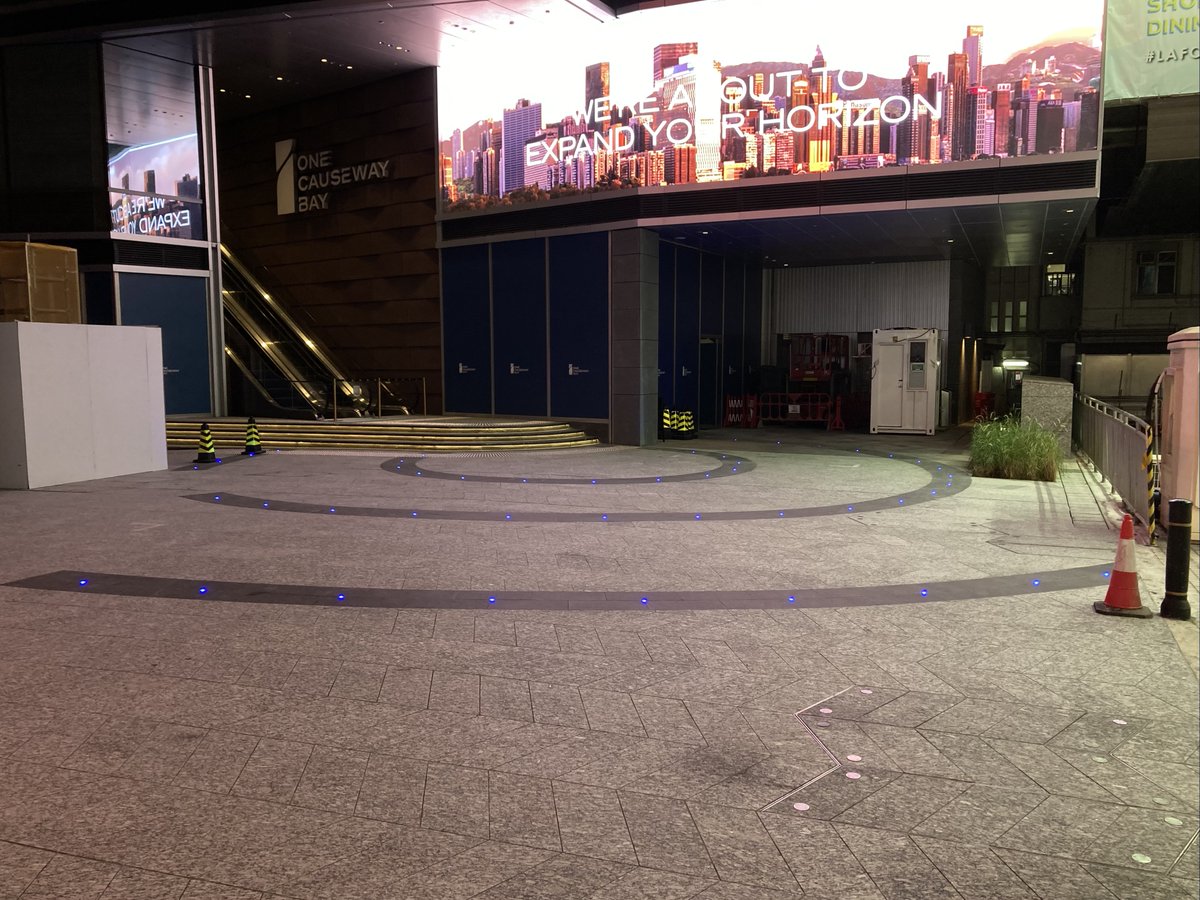 MPLighting's tweet photo. Our L302 in-grade luminaire in action at ONE CAUSEWAY BAY, Hong Kong ✨ A great example of how thoughtful lighting design can elevate both function and atmosphere,  especially in vibrant urban settings like Causeway Bay. 

Designer: William Artists International https://t.co/bbwieN3EXO