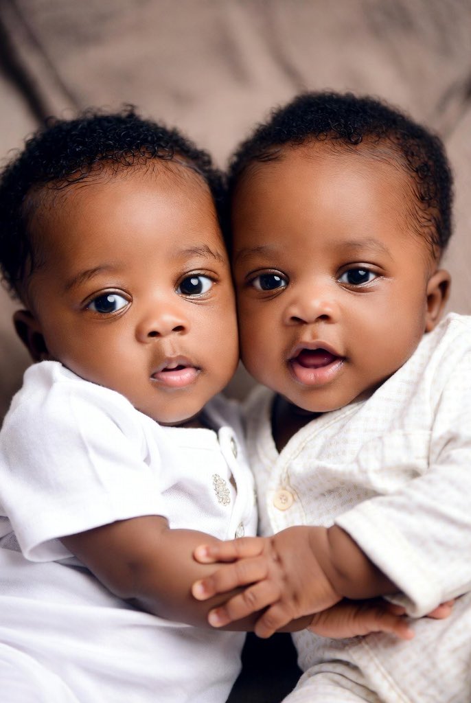 Esther🥰 tweet media