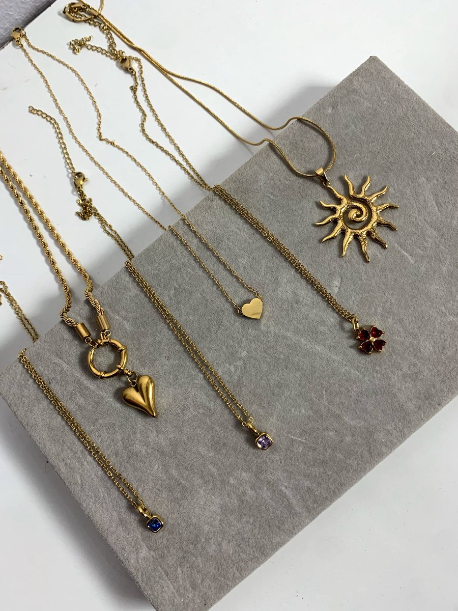 SEbyTiwa's tweet photo. You need unique non tarnish stainless steel jewelry and you've not sent us a DM????😏

Send us a DM to shop one or more pieces. 
Price ranges from 6000 to 7000 naira https://t.co/33ySNU1kgq