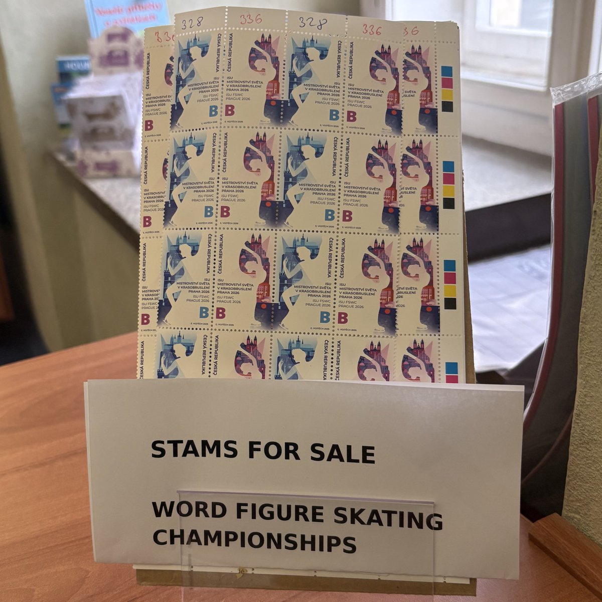 A l y s s a @ プラハ tweet media