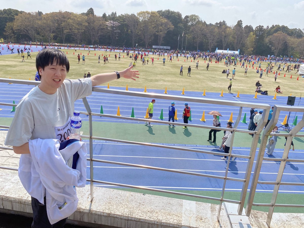 昨秋頃に元選手の父に誘われた大会

高校部活~19頃友人と以来出てもいないレース😂
頭が覚えてる分大変だろうなぁ... など考えたけど、気合入れて出てみました 🏃‍♂️💨
元々大した速さではないですが19の頃のタイムも超えられ、無事に親子賞も！笑。
懐かしつつ久々の感じ楽しかった〜!です
#佐倉マラソン