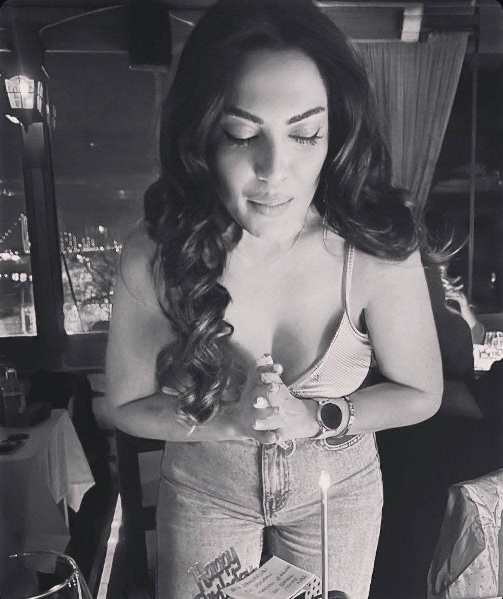 Naz YAVUZARSLAN tweet media