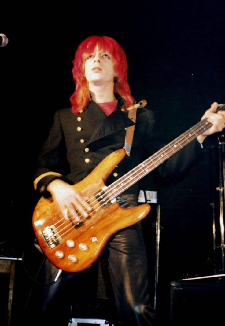 MICK KARN IS AN ANGEL

that's that's the tweet bye.. (he looks so good)