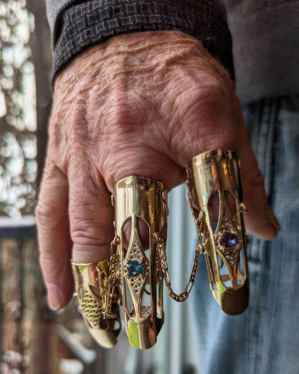 𝐒𝐭𝐞𝐚𝐦𝐩𝐮𝐧𝐤 𝐓𝐞𝐧𝐝𝐞𝐧𝐜𝐢𝐞𝐬 tweet media